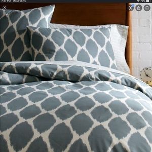 West Elm Organic Queen Duvet and Shams